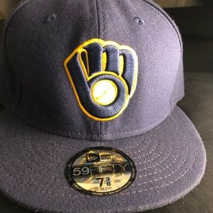 Milwaukee Brewers Fitted Cap